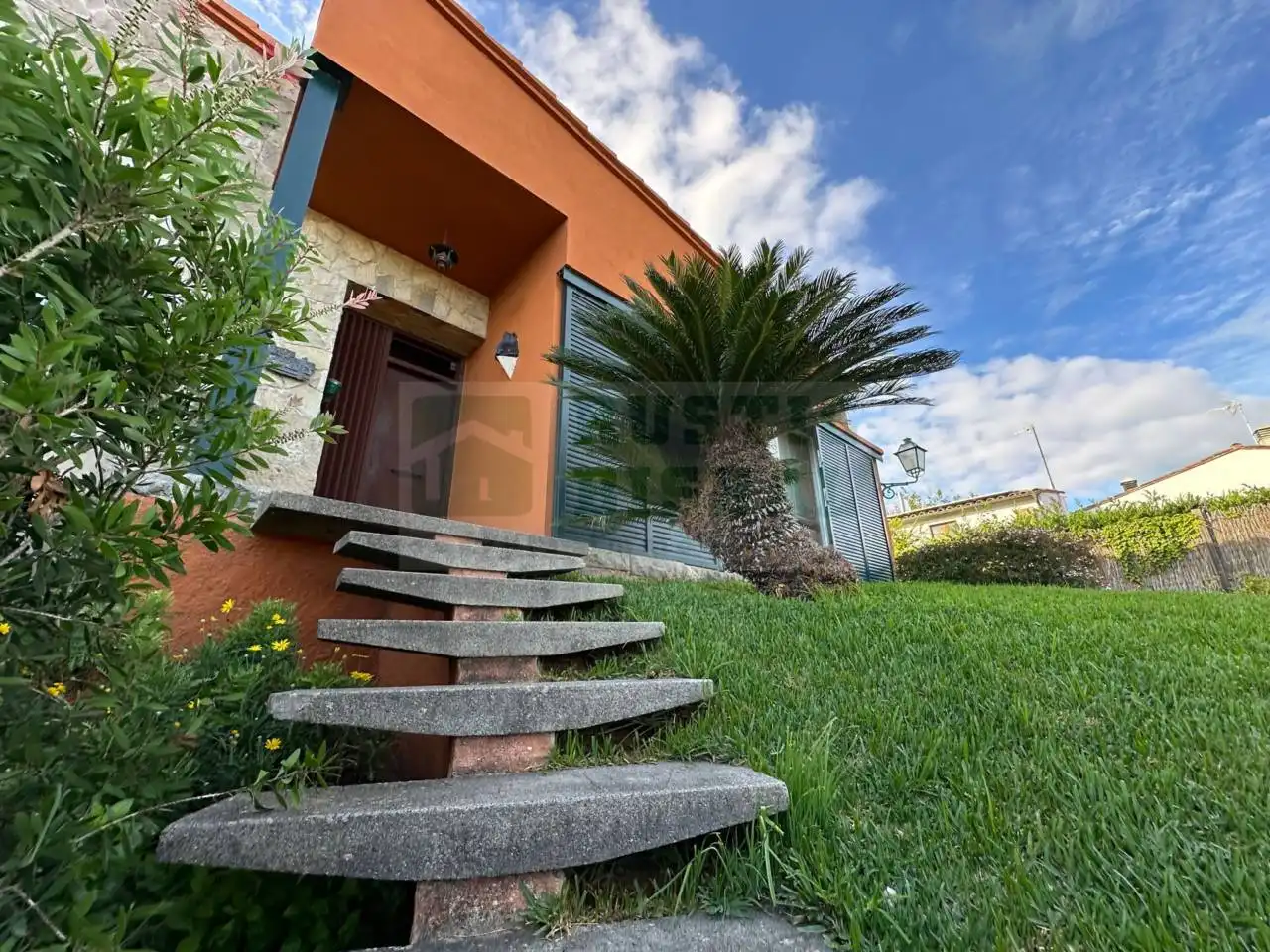 Vista exterior de Casa o xalet en venda en Ultramort amb Aire condicionat, Calefacció i Jardí privat