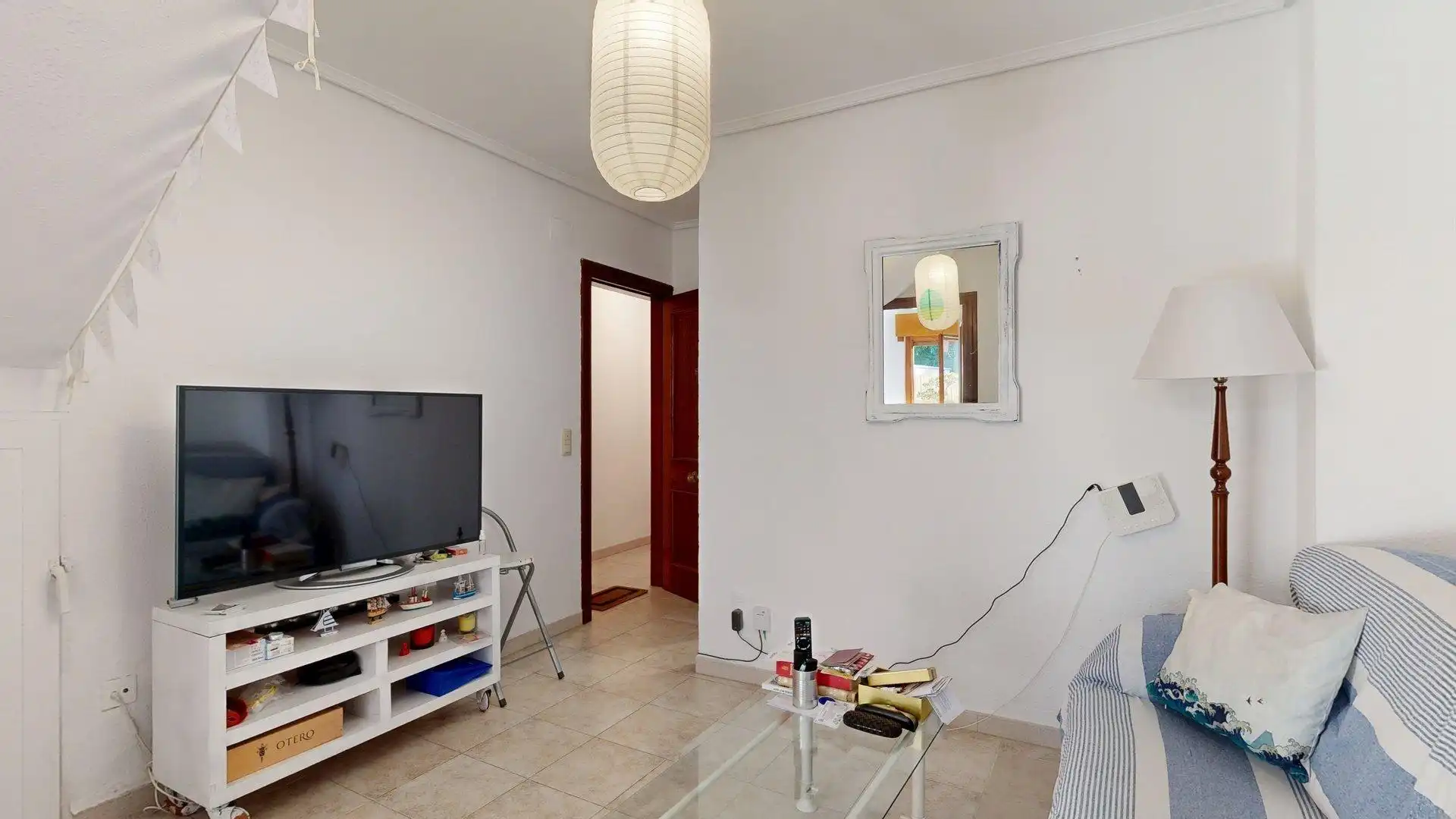 Sala d'estar de Casa o xalet en venda en Zaragoza amb Calefacció, Terrassa i Moblat