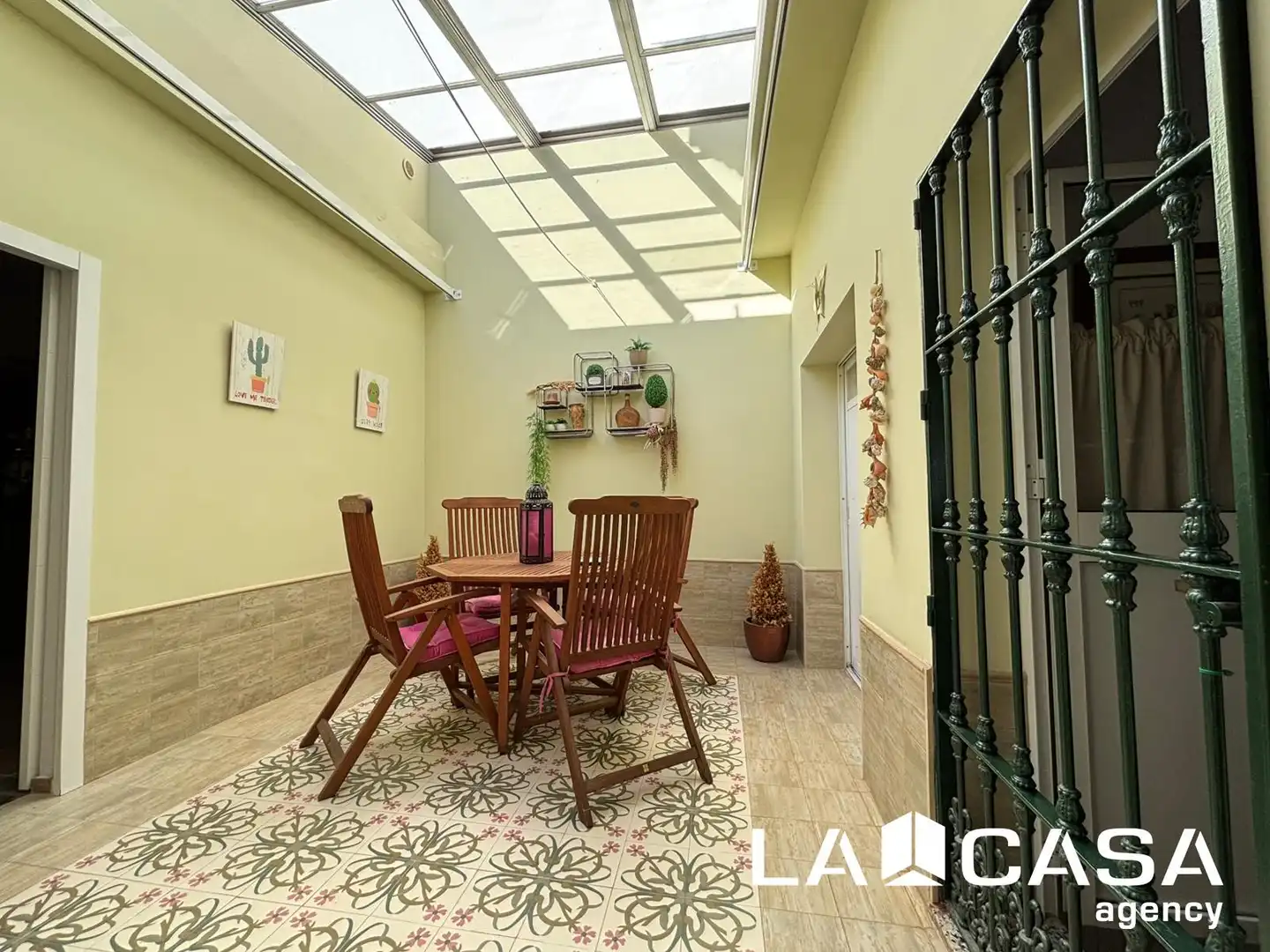 Jardí de Casa o xalet en venda en Dos Hermanas amb Balcó