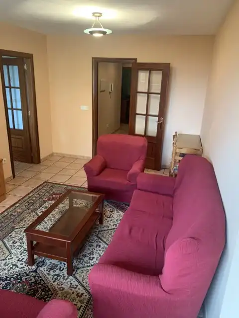 Sala de estar de Apartamento en venta en Marín con Parquet, Trastero y Amueblado