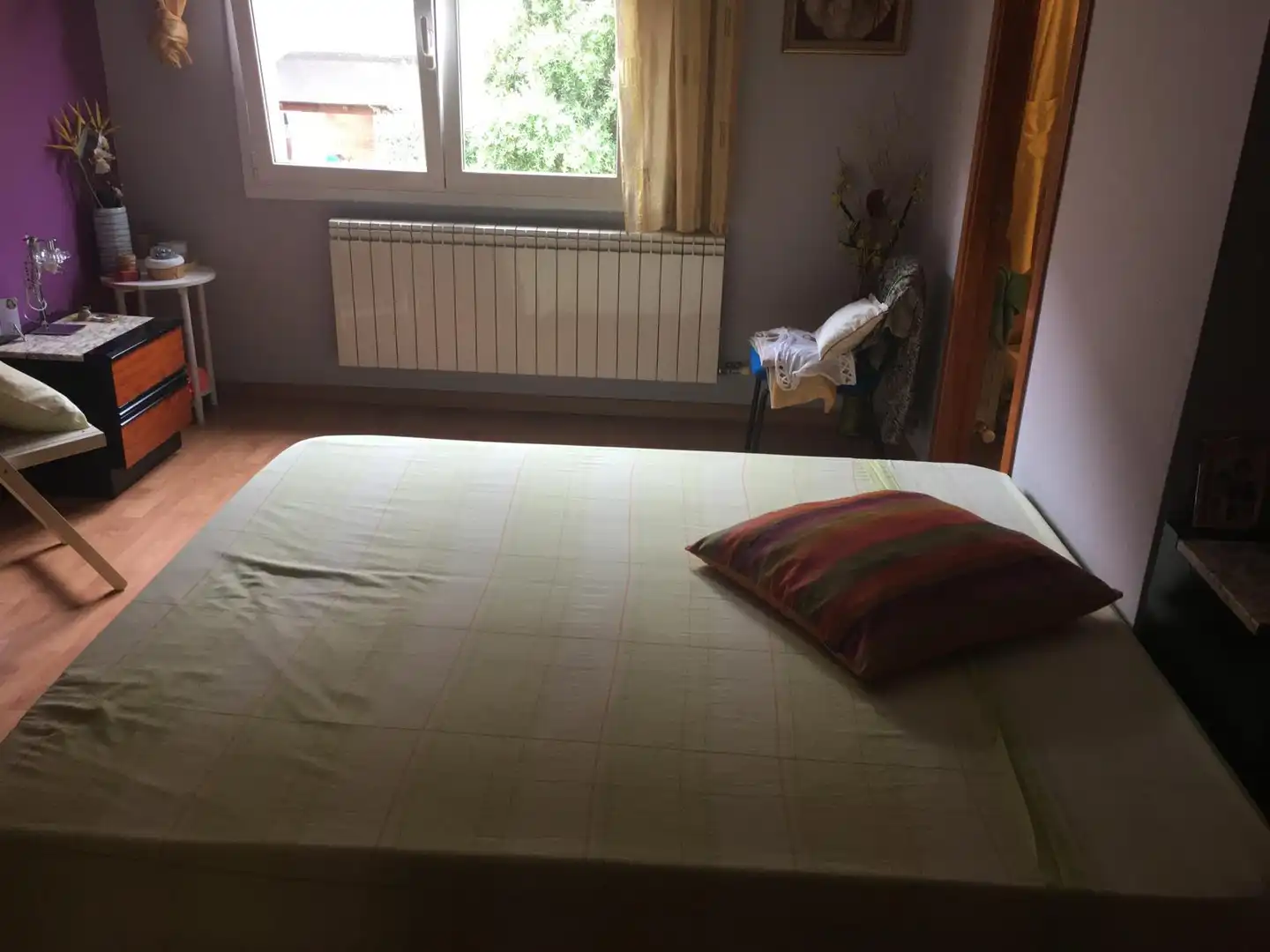 Dormitori de Casa adosada en venda en Salt amb Aire condicionat, Calefacció i Jardí privat