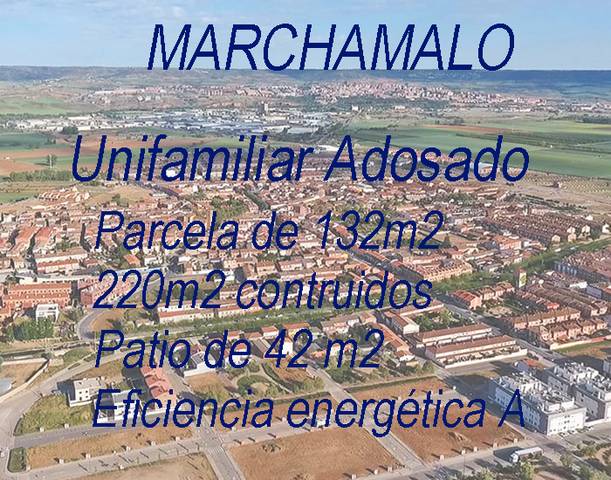 Casa adosada en Venta en Calle Aliaga en Marchamalo