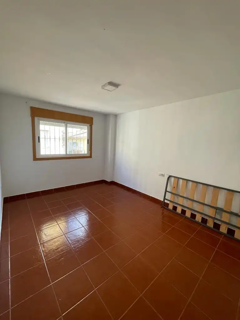 Casa adosada en venda a Calle Ria de Muros, 28, Ribera de Molina - Torrealta