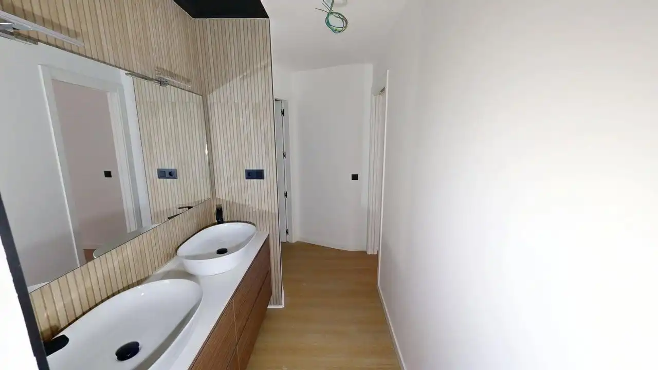 Baño de Piso en venta en Jaén con Aire acondicionado, Calefacción y Terraza