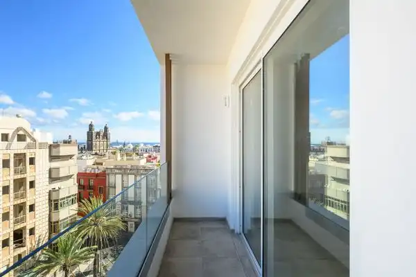 Terrasse von Wohnung zur Miete in Las Palmas de Gran Canaria mit Balkon