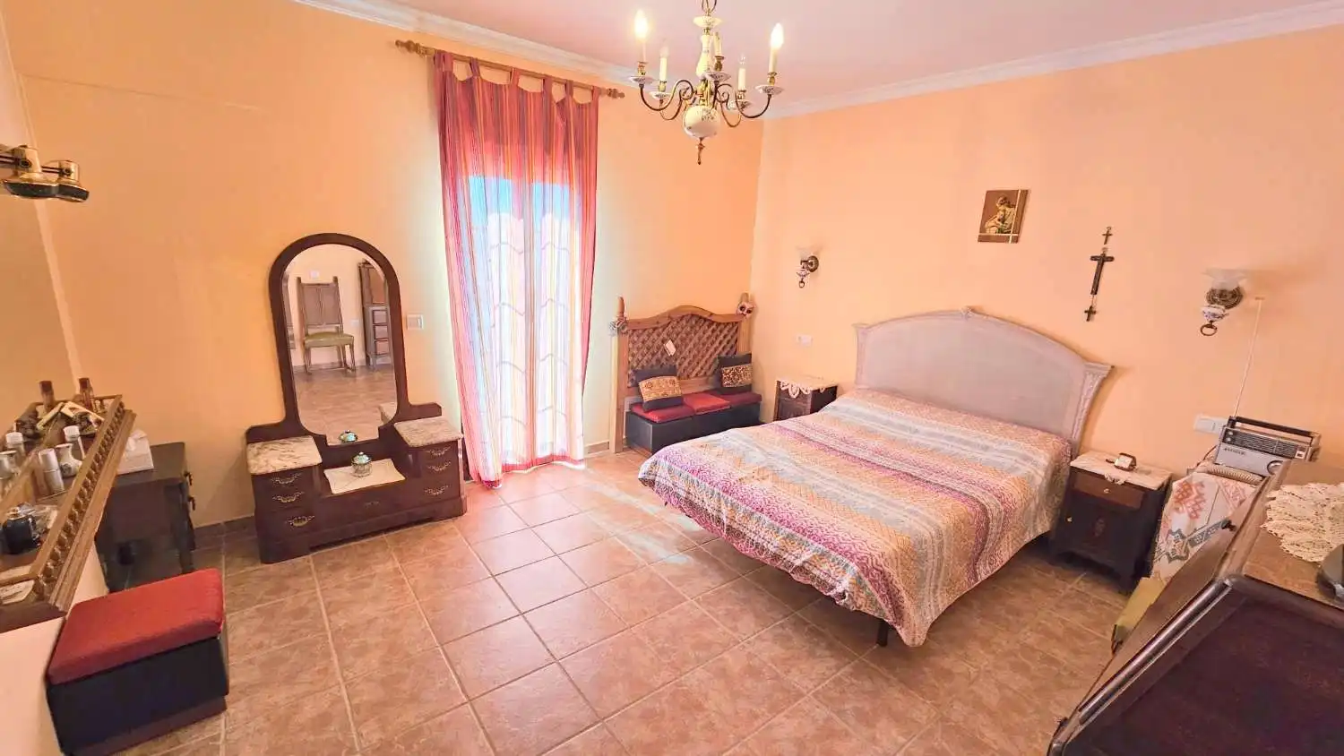 Dormitori de Casa adosada en venda en Vélez-Málaga amb Terrassa, Traster i Moblat