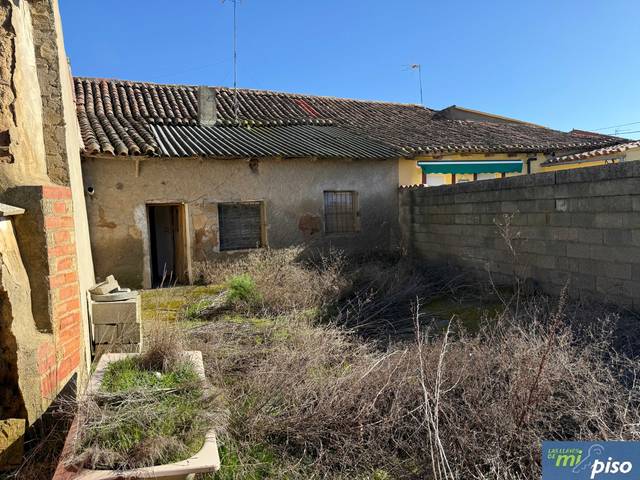 Casa-chalet en Venta en Calle Doctor Alej Fleming, 4 en Valdunquillo