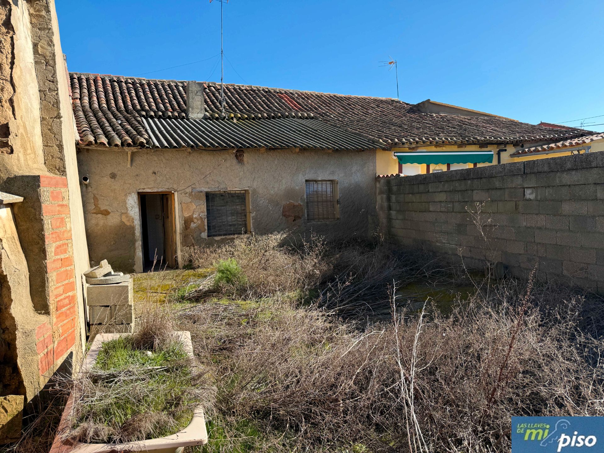 Houses for sale in Valdunquillo  with Private garden, Terrace and Storage room