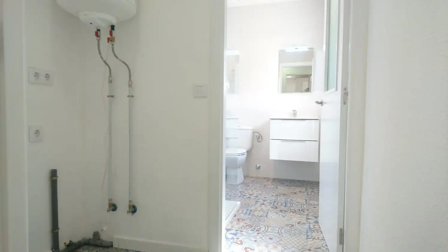 Baño de Estudio de alquiler en Riells i Viabrea con Aire acondicionado, Calefacción y Parquet