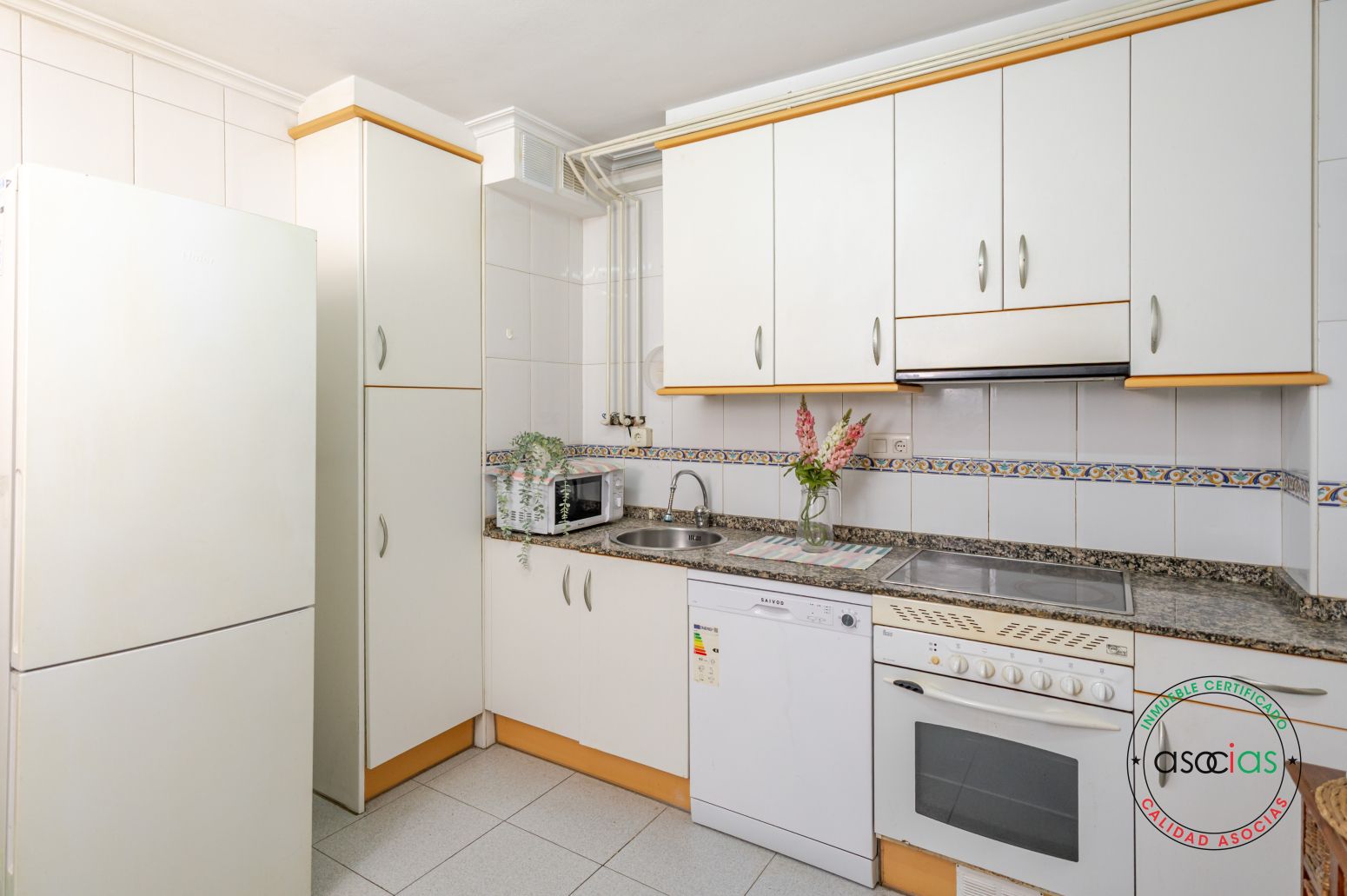 Kitchen of Flat for sale in Gijón   with Heating, Parquet flooring and Storage room