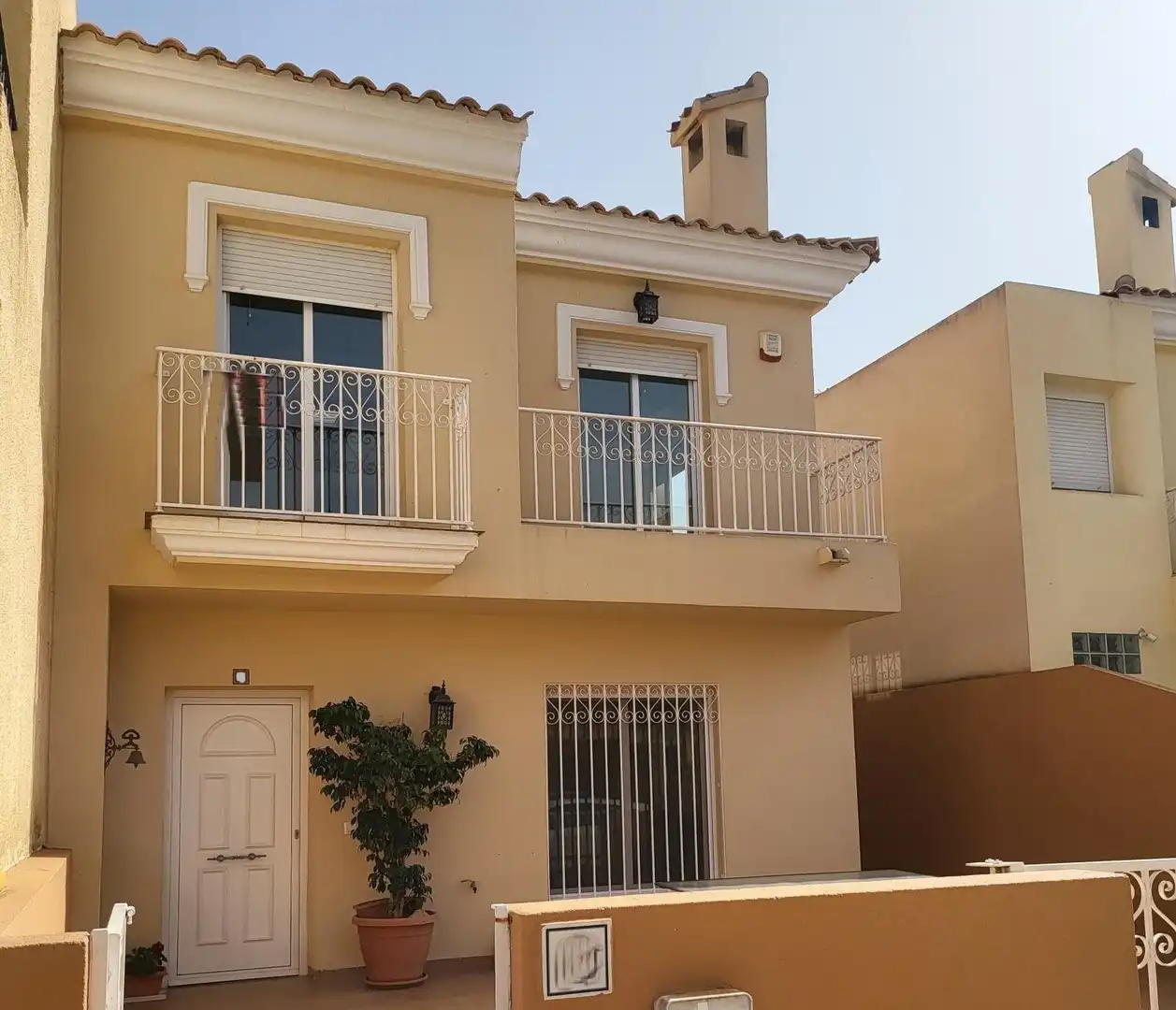 Vista exterior de Casa adosada en venta en Turre con Aire acondicionado, Calefacción y Jardín privado