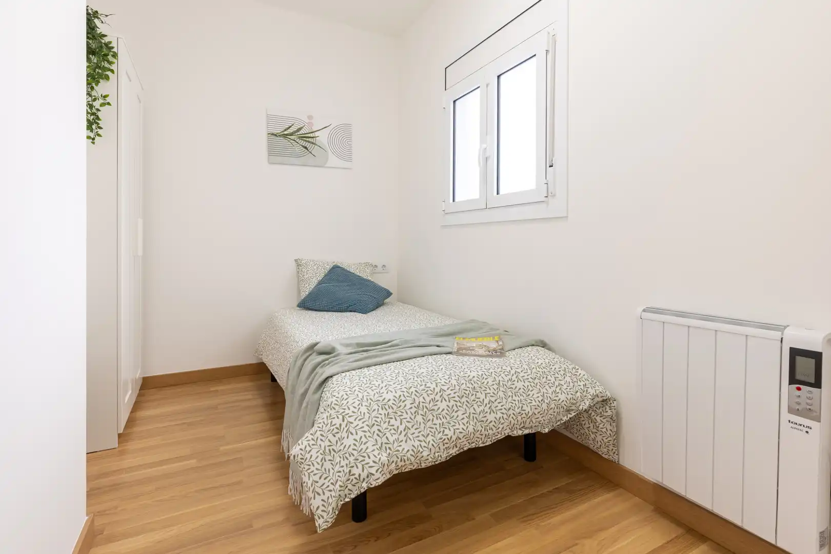 Bedroom of Flat for rent in Terrassa  with Heating, Parquet flooring and Terrace