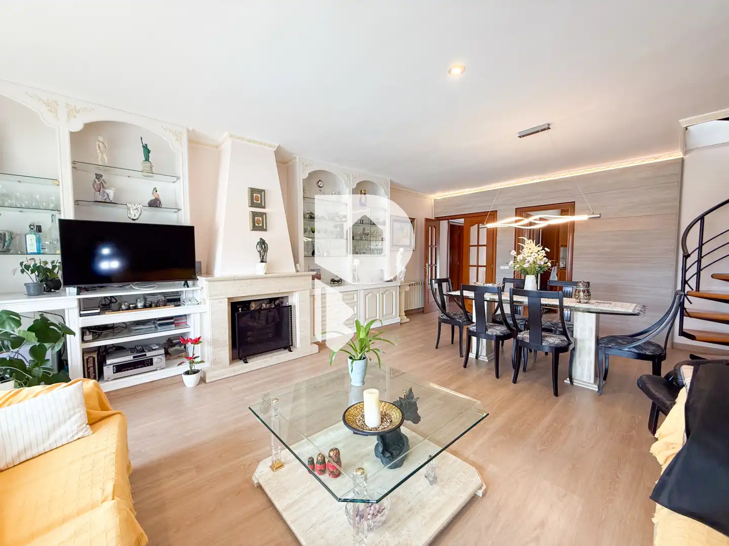 Sala de estar de Casa o chalet en venta en Esparreguera con Aire acondicionado, Calefacción y Terraza