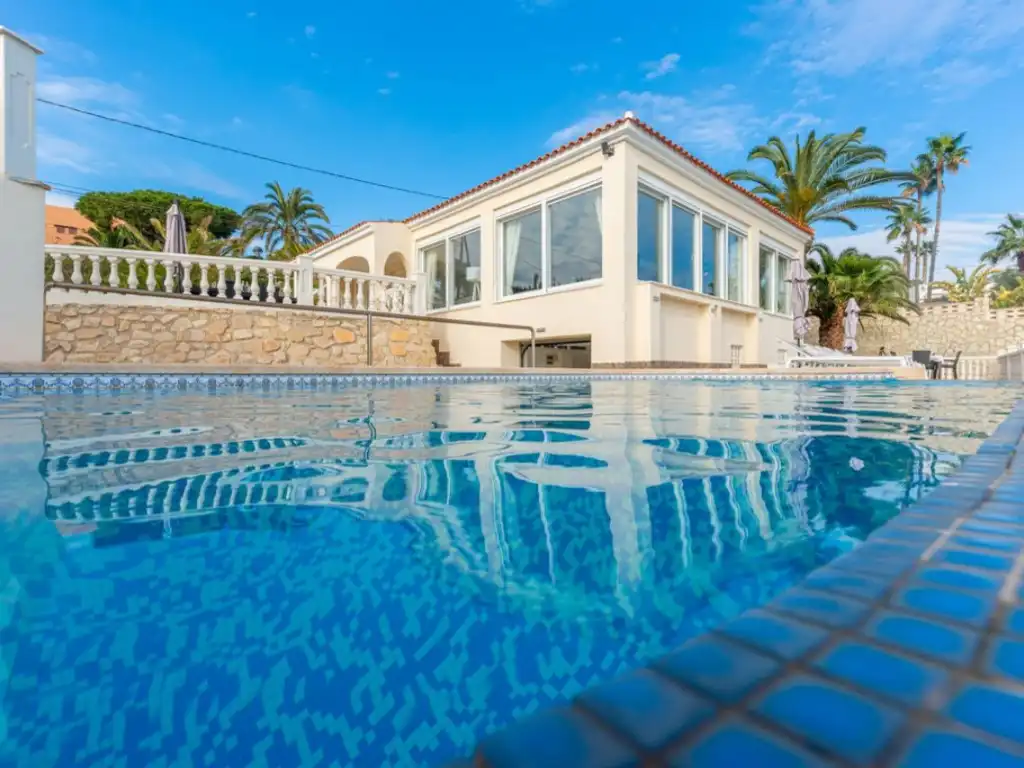 Houses for sale in Carrer d'Holanda, 12, Pueblo Español - Coveta Fumá
