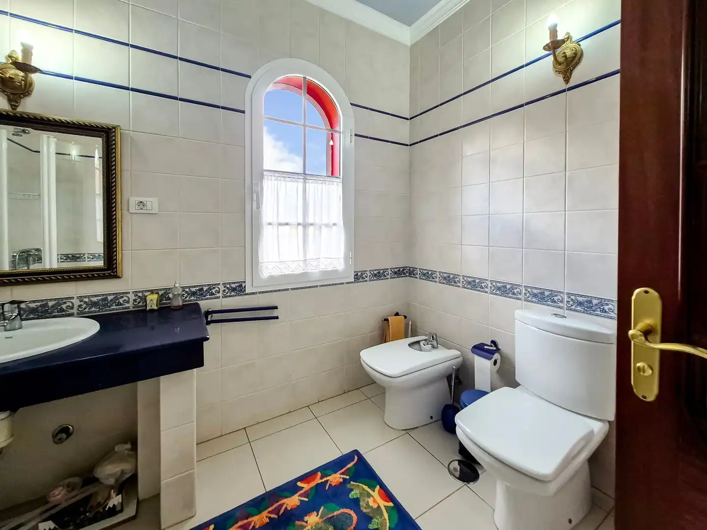 Baño de Casa o chalet en venta en Santa Brígida con Jardín privado, Terraza y Trastero