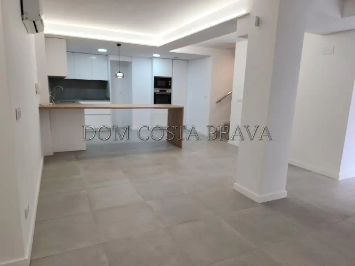Dúplex con terraza en venta en Carrer Andreu Tuyet i Santamaria, imagen 3