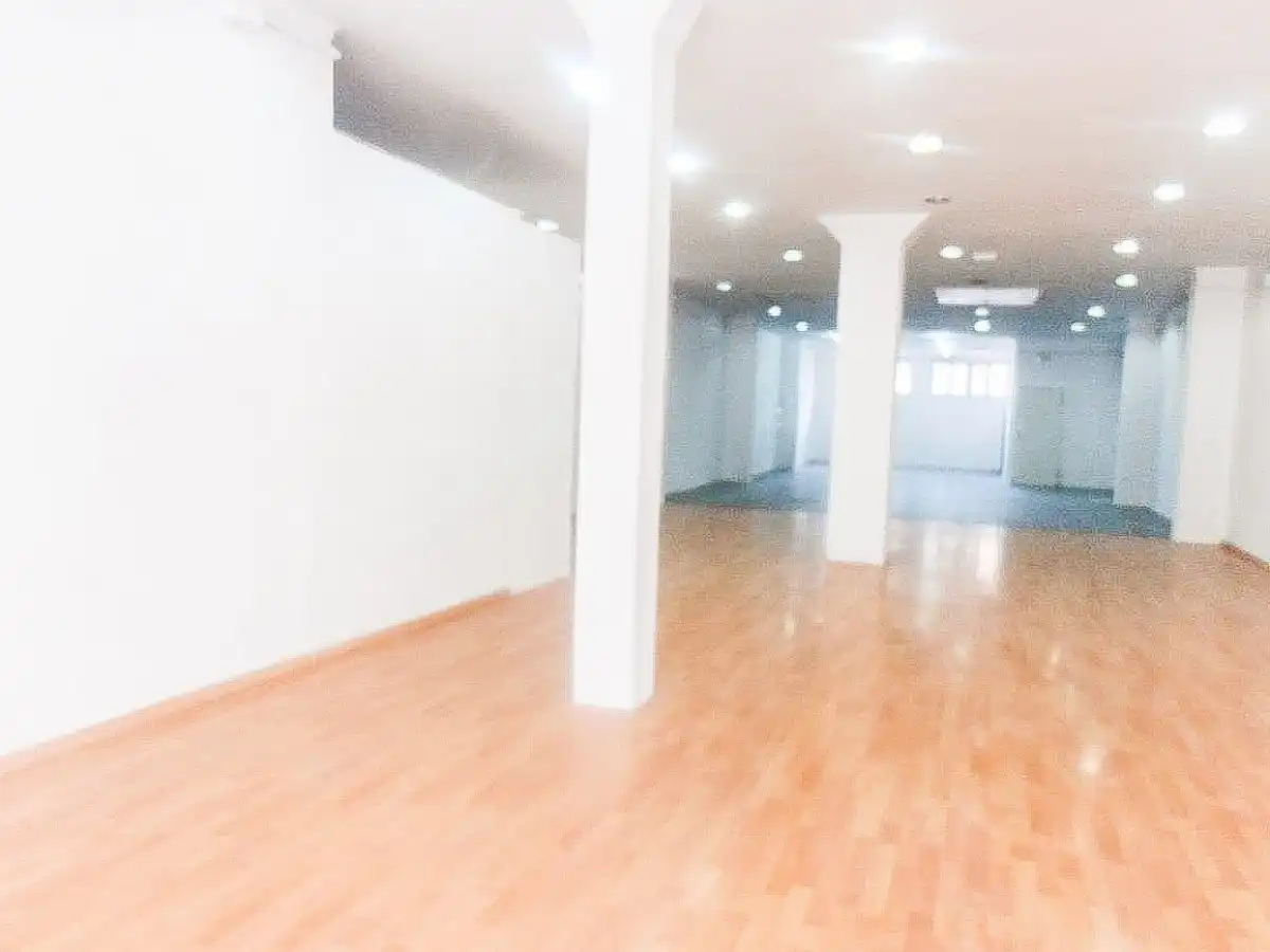 Geschaftsraum zur Miete in Eixample, Centre - Sant Oleguer