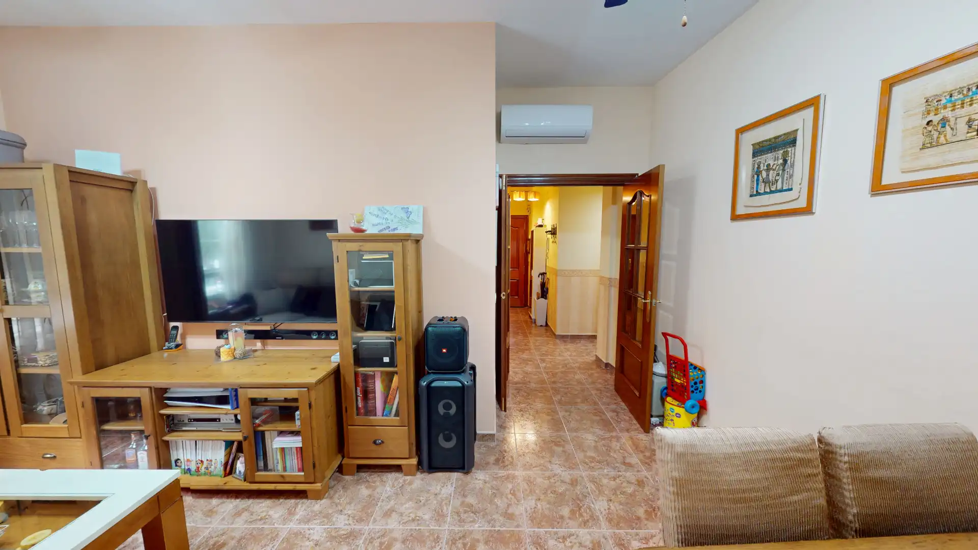 Sala d'estar de Pis en venda en Almería amb Aire condicionat, Calefacció i Moblat