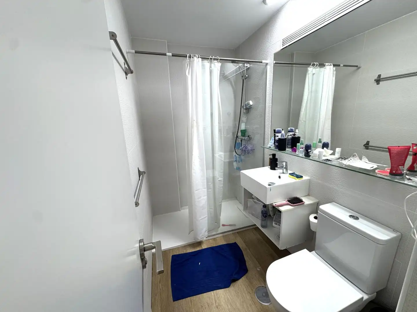 Badezimmer von Wohnung zur Miete in Benidorm mit Klimaanlage, Heizung und Terrasse