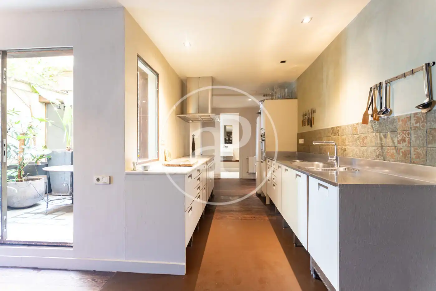 Cocina de Piso de alquiler en Barcelona con Calefacción, Amueblado y Balcón