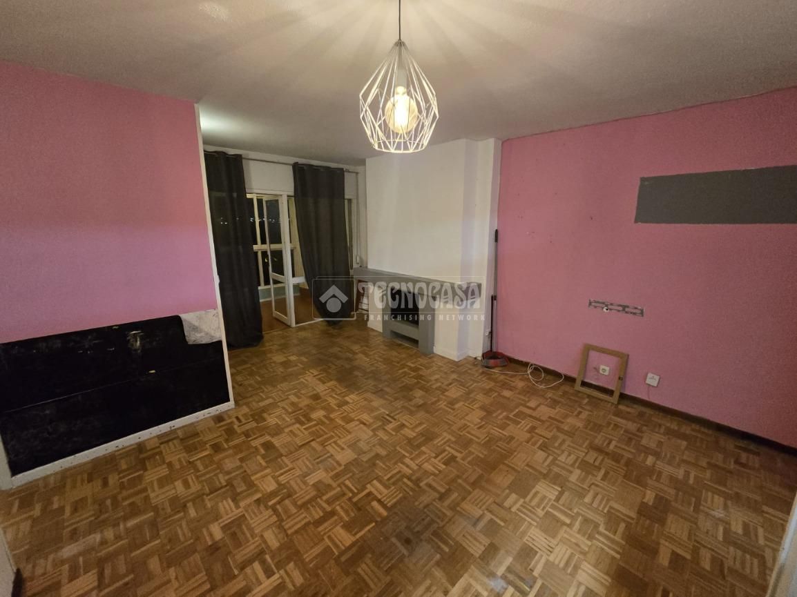 Pis en venda en  Madrid Capital amb Calefacció, Parquet i Terrassa