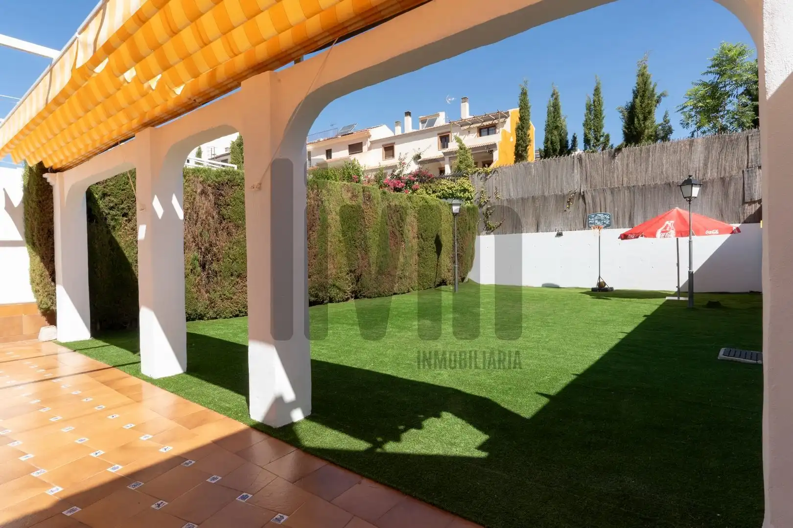 Jardí de Casa adosada en venda en Jaén amb Aire condicionat, Calefacció i Jardí privat