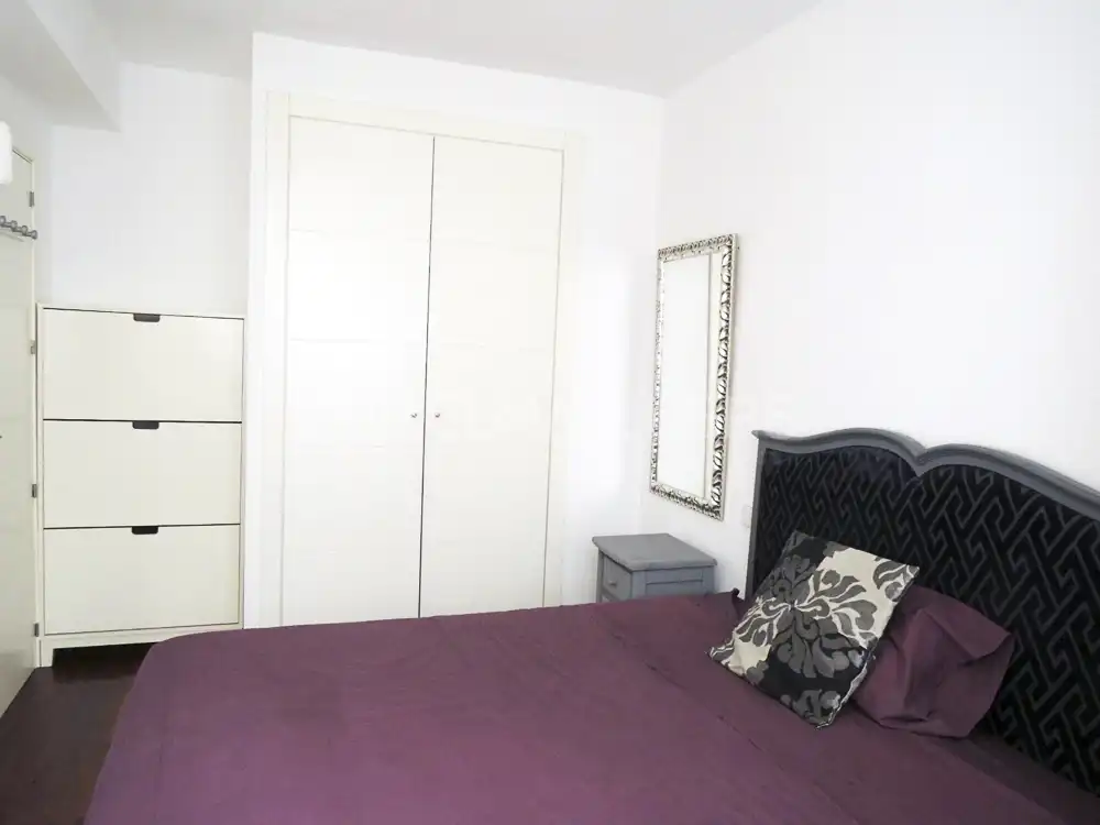 Schlafzimmer von Wohnung zur Miete in Madrid mit Klimaanlage, Heizung und Parkett