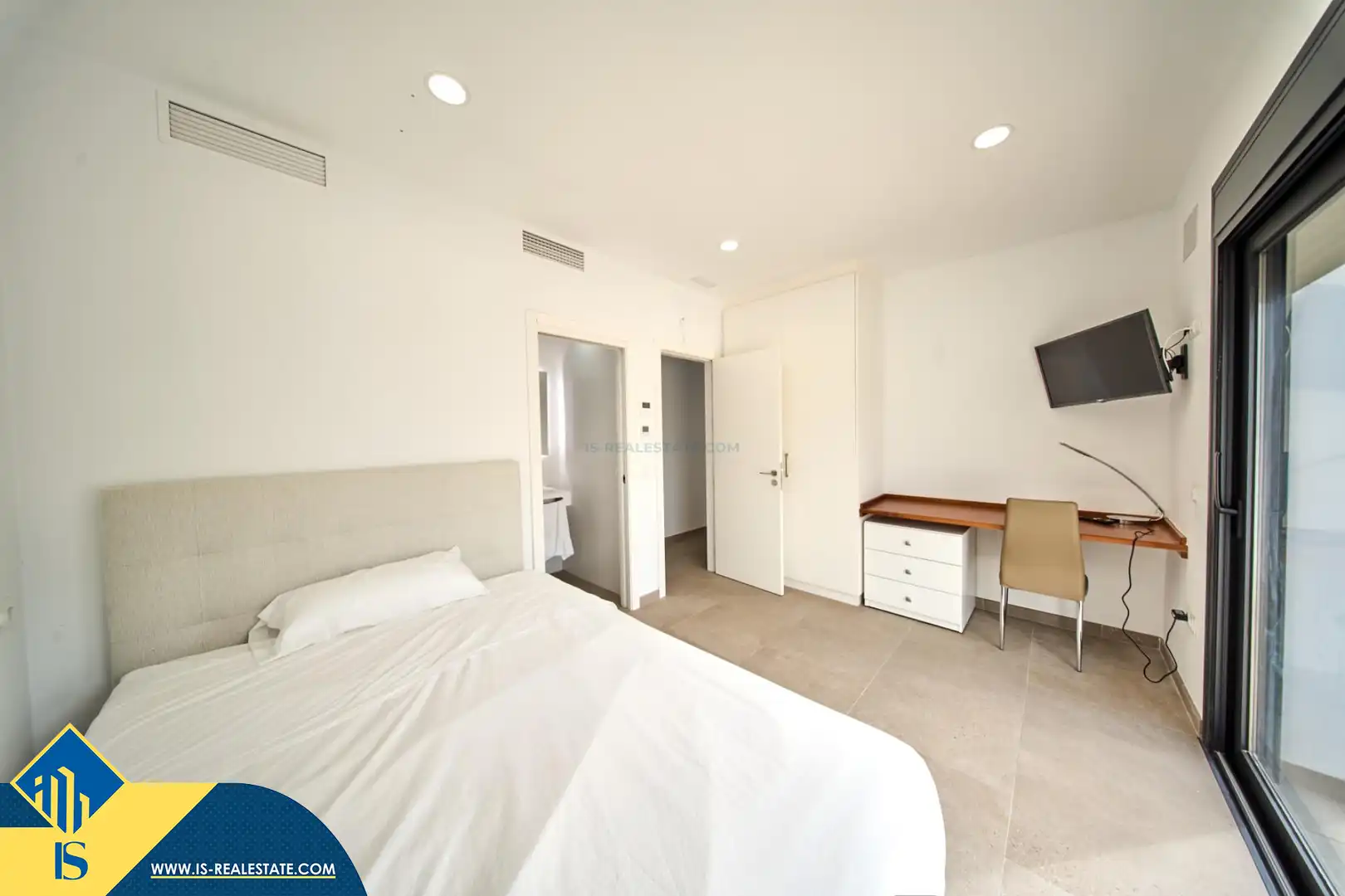 Dormitori de Casa o xalet en venda en Marbella amb Terrassa i Piscina