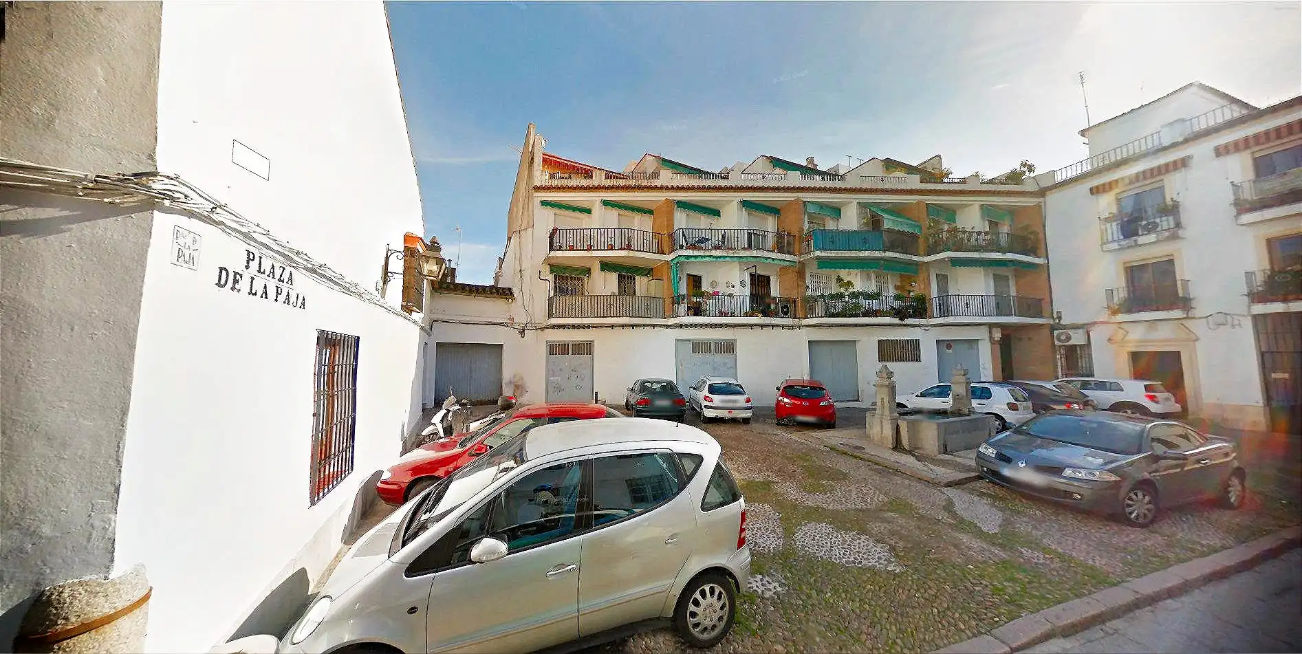 Vista exterior de Local en venta en Córdoba