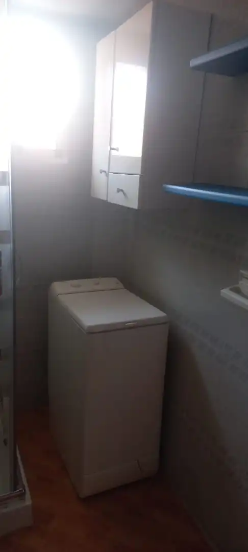 Badezimmer von Wohnung zur Miete in Málaga mit Möbliert