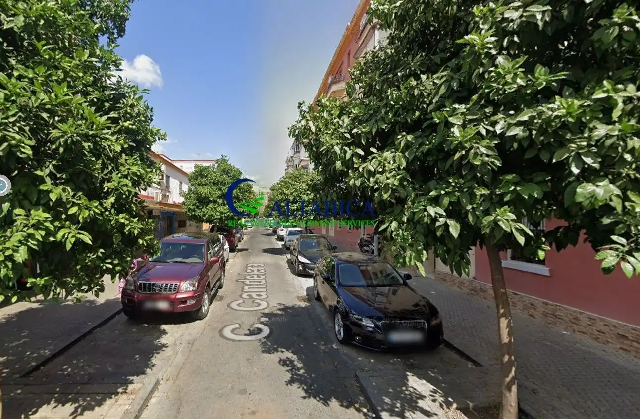 Exterior view of Flat for sale in Sevilla