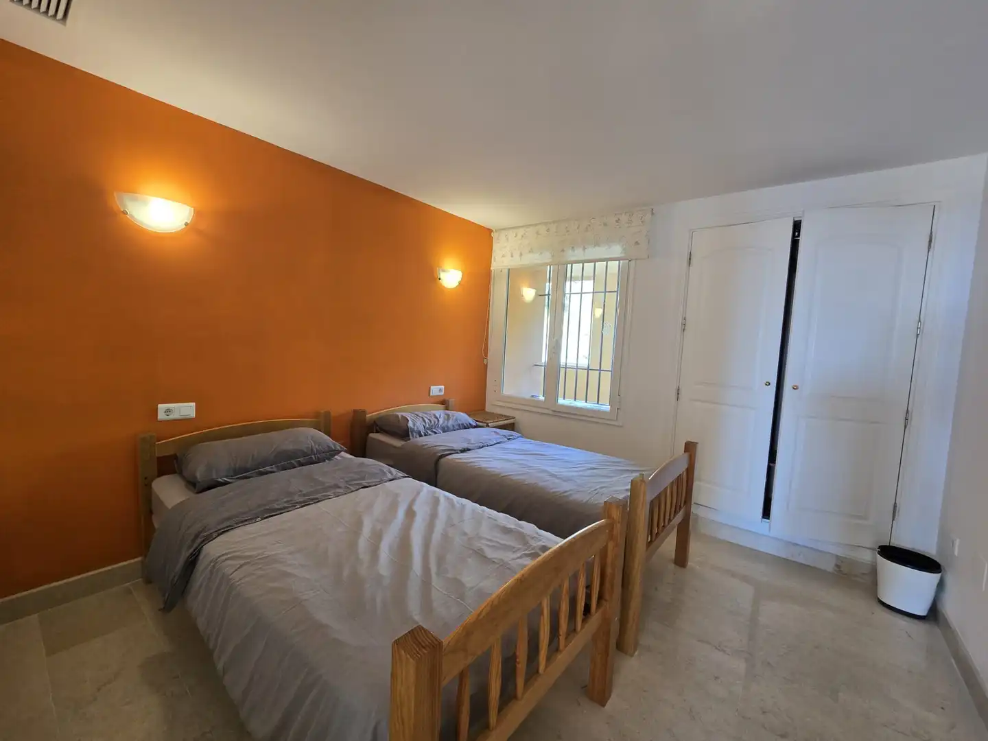 Wohnung zur Miete in Calle Hiedra, Elviria