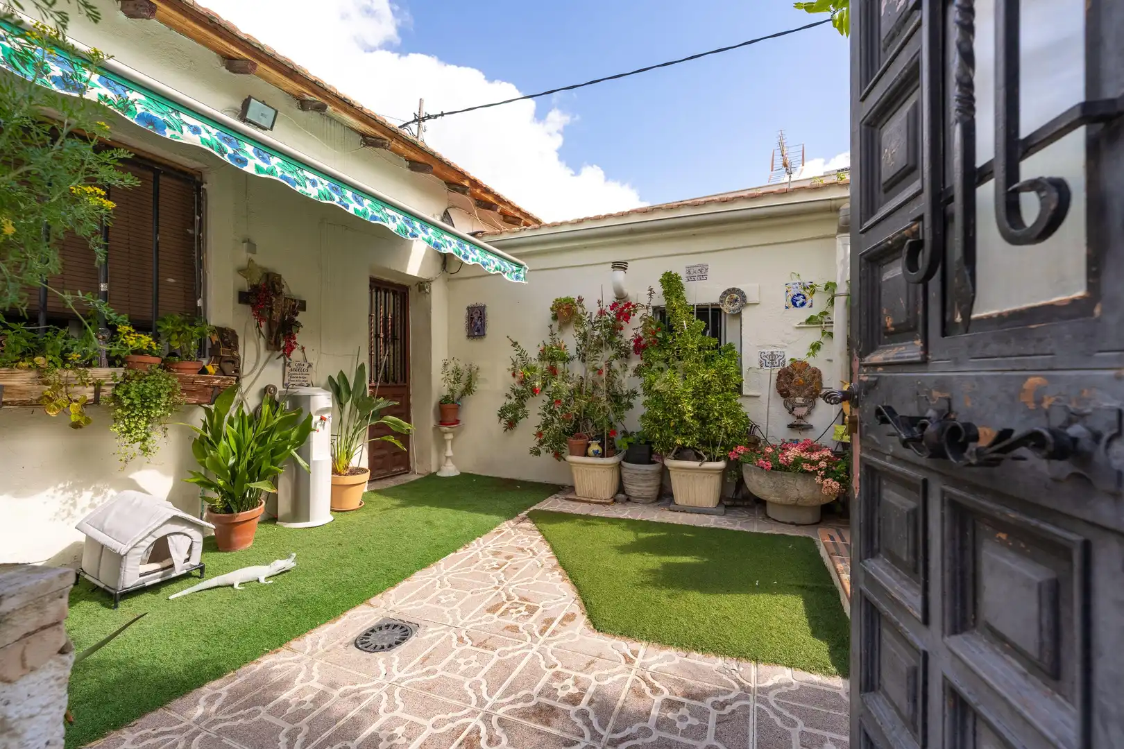 Außenansicht von Residential zum Verkauf in Madrid
