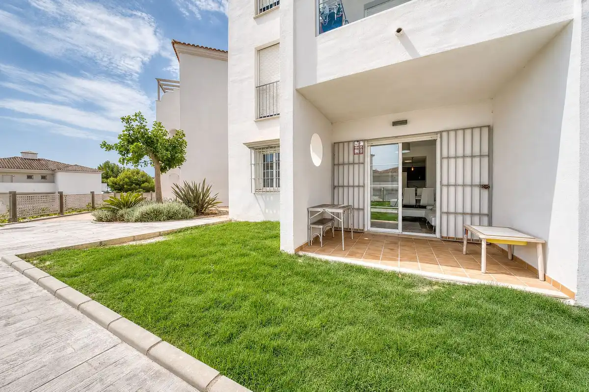 Vista exterior de Planta baja en venta en Chullera