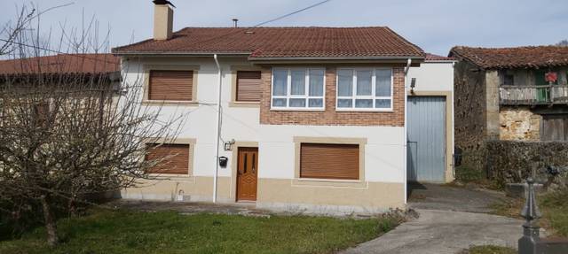 Casa adosada en Venta en Población La - BO LA POBLACION, 9 en Campoo de Yuso