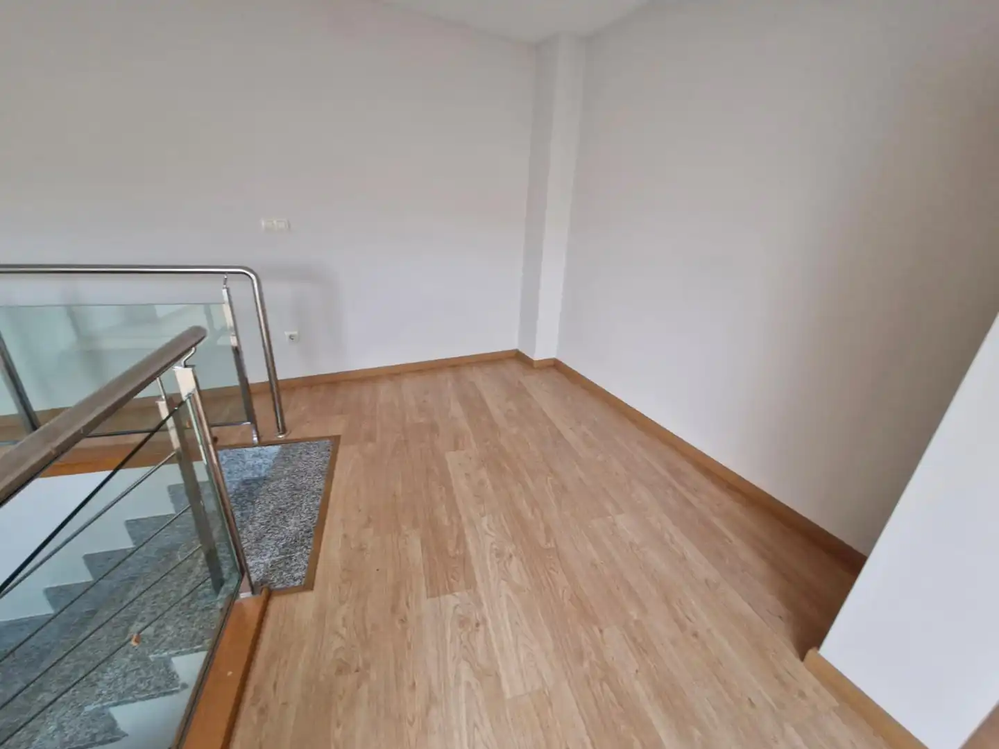 Casa adosada en venda en Barbadás amb Calefacció, Parquet i Traster