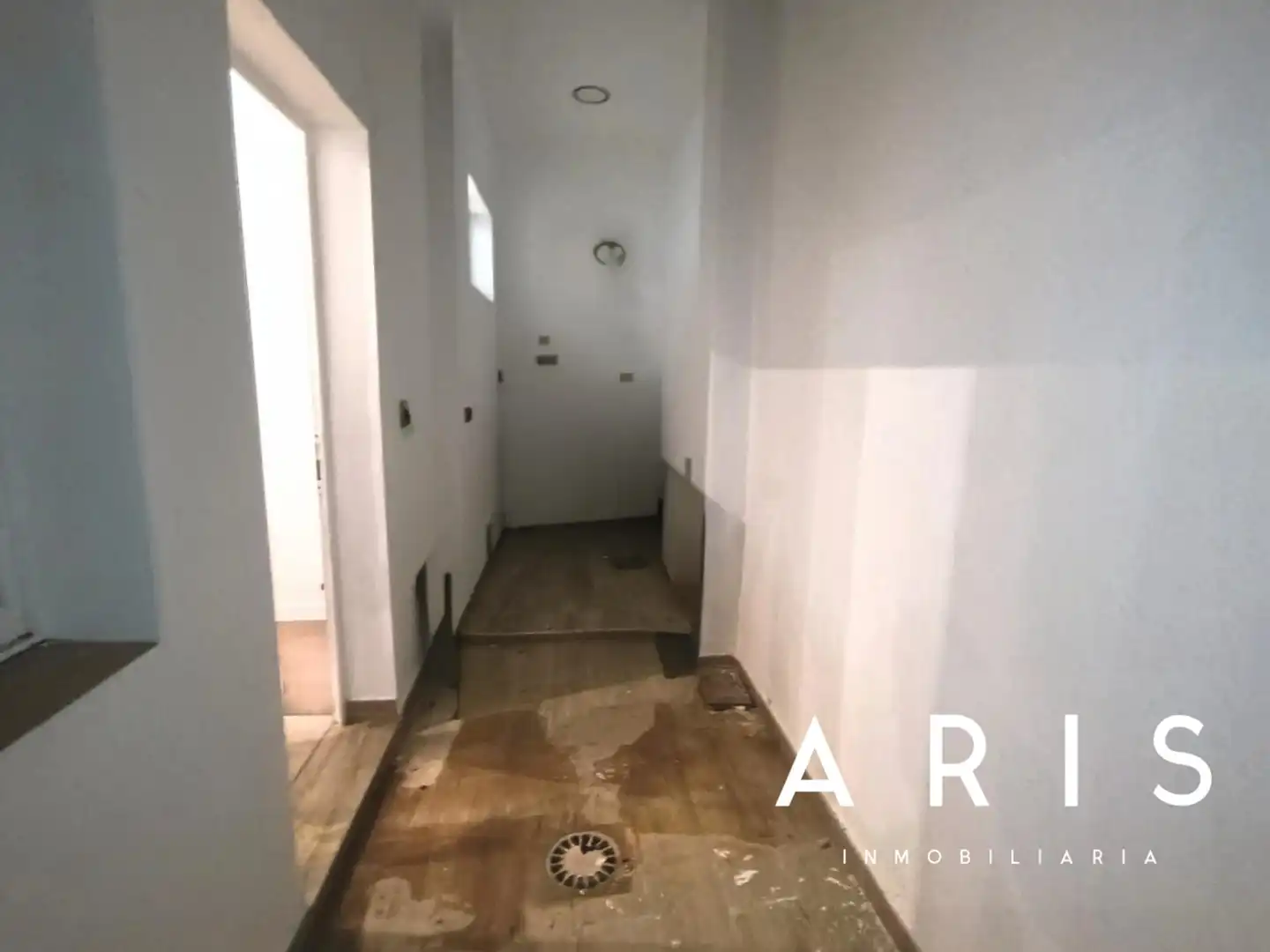 Geschaftsraum zur Miete in Alhaurín de la Torre mit Klimaanlage