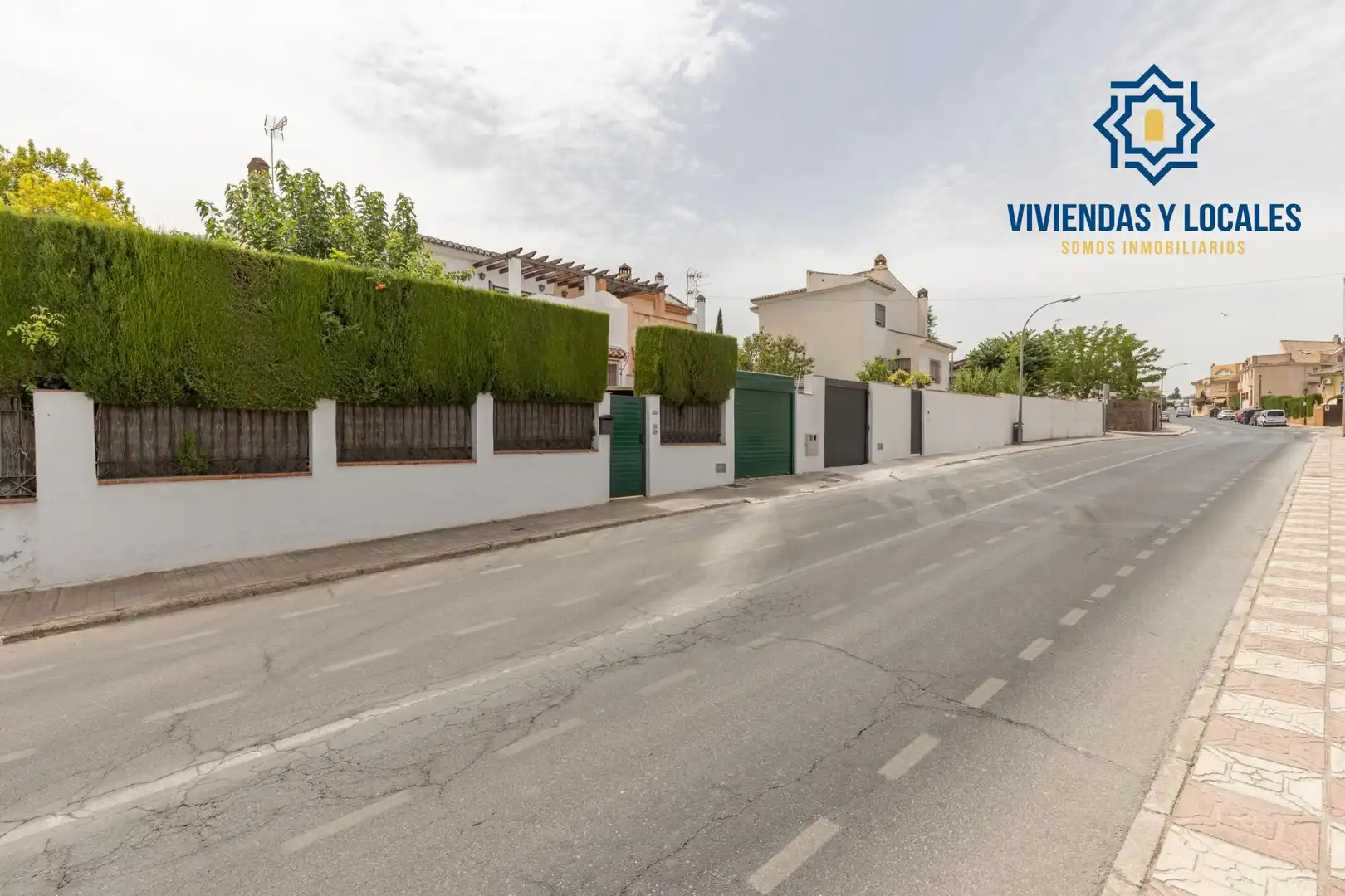 Vista exterior de Casa o chalet en venta en La Zubia con Aire acondicionado, Calefacción y Jardín privado