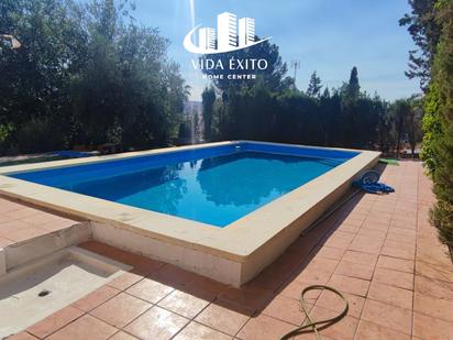 Swimming pool of House or chalet for sale in  Jaén Capital  with Air Conditioner, Heating and Terrace