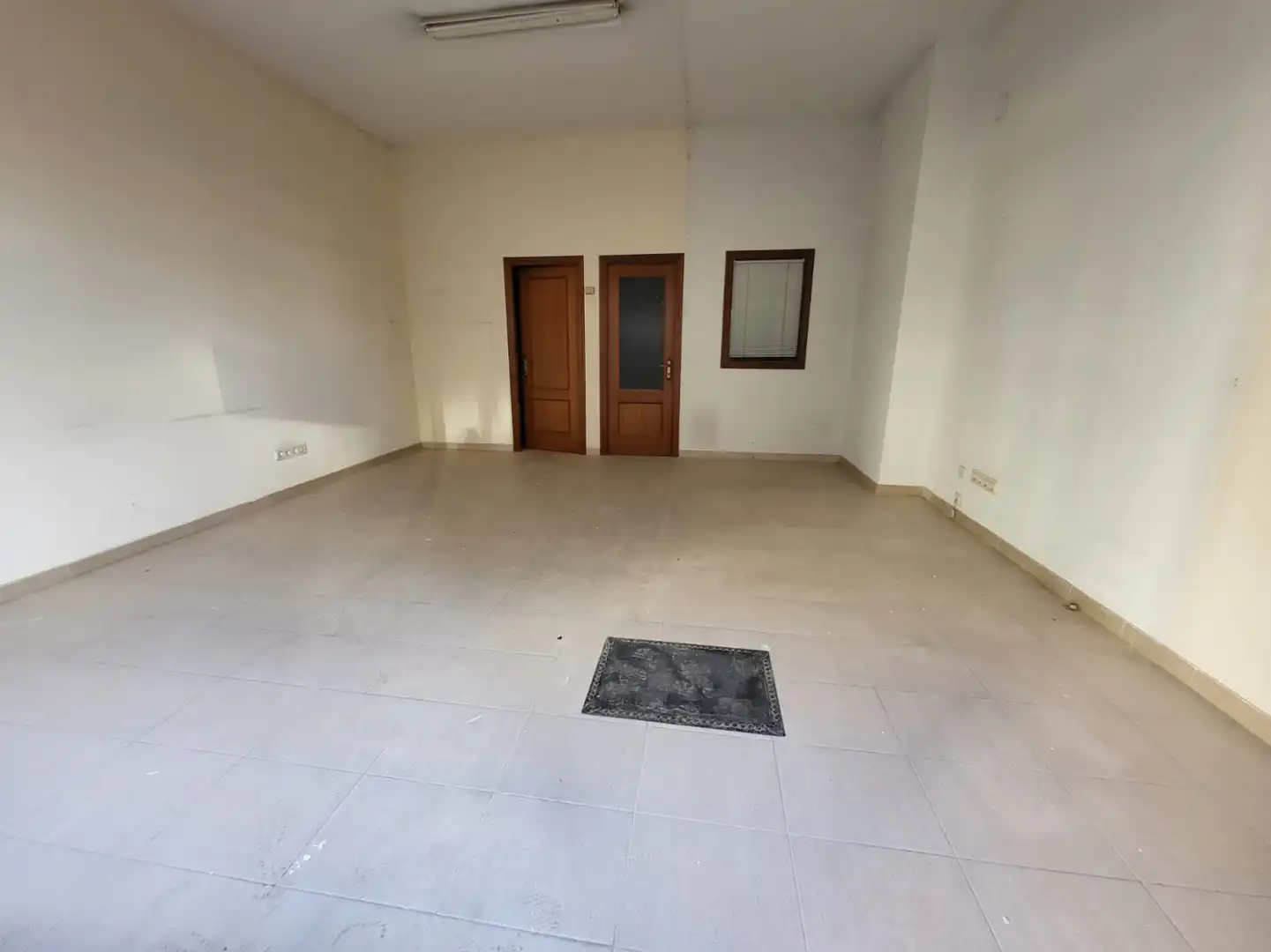 Business premises to rent in El Carbayedo - El Quirinal, imagen 5