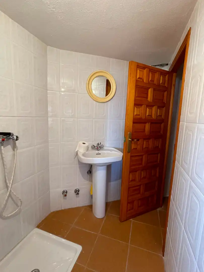 Bany de Casa o xalet en venda en Plasencia amb Aire condicionat, Calefacció i Jardí privat