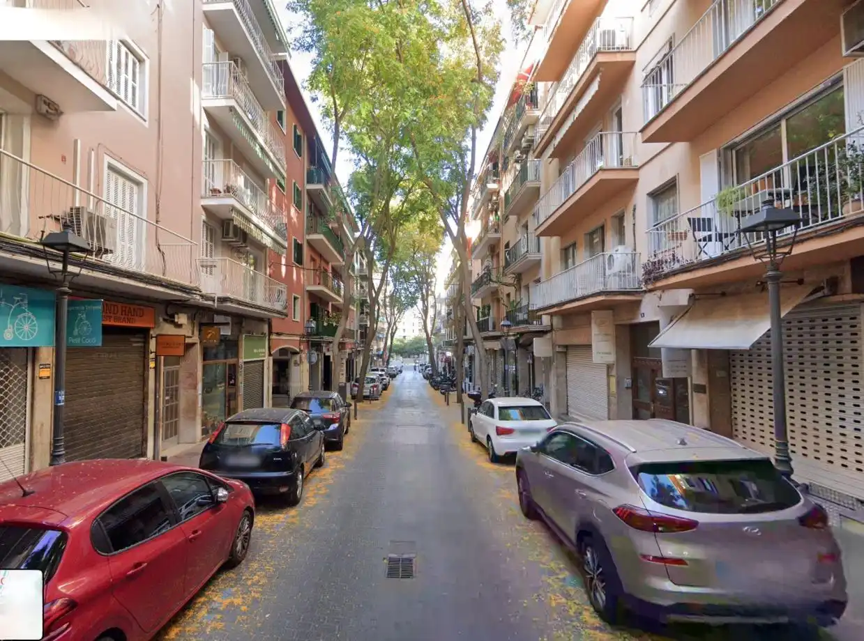 Außenansicht von Geschaftsraum zur Miete in  Palma de Mallorca mit Klimaanlage