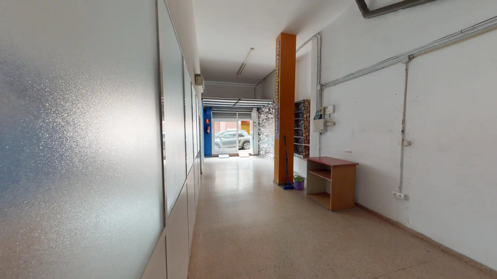 Commercial properties for sale in Alicante / Alacant  with Air Conditioner