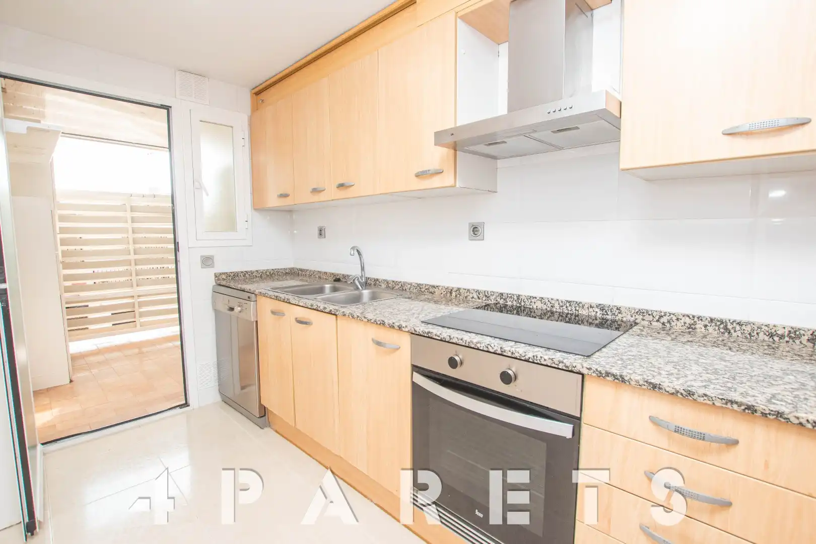 Kitchen of Flat for sale in Vilassar de Mar  with Heating, Parquet flooring and Oven