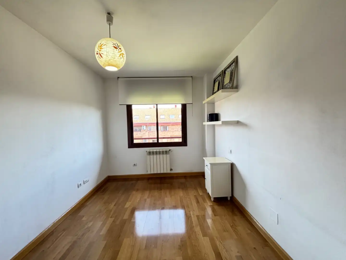 Schlafzimmer von Wohnung zum Verkauf in Majadahonda mit Klimaanlage, Heizung und Privatgarten