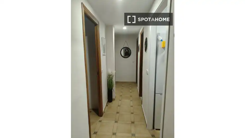 Apartament per a compartir en Córdoba amb Aire condicionat, Terrassa i Moblat