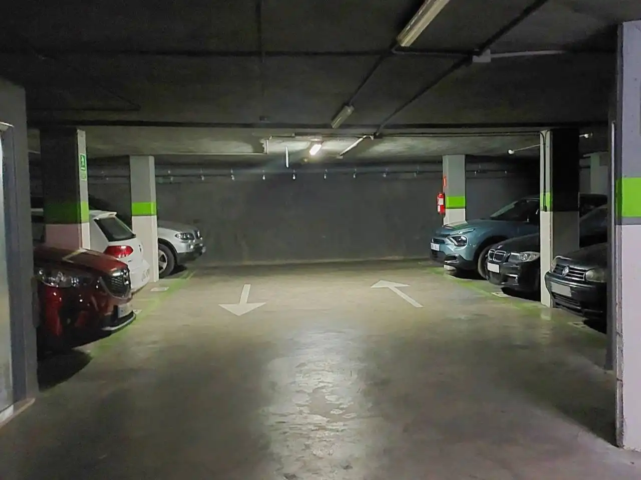 Garaje de alquiler en Avenida Alfahuir, 53, Sant Llorenç - Zona Alfahuir