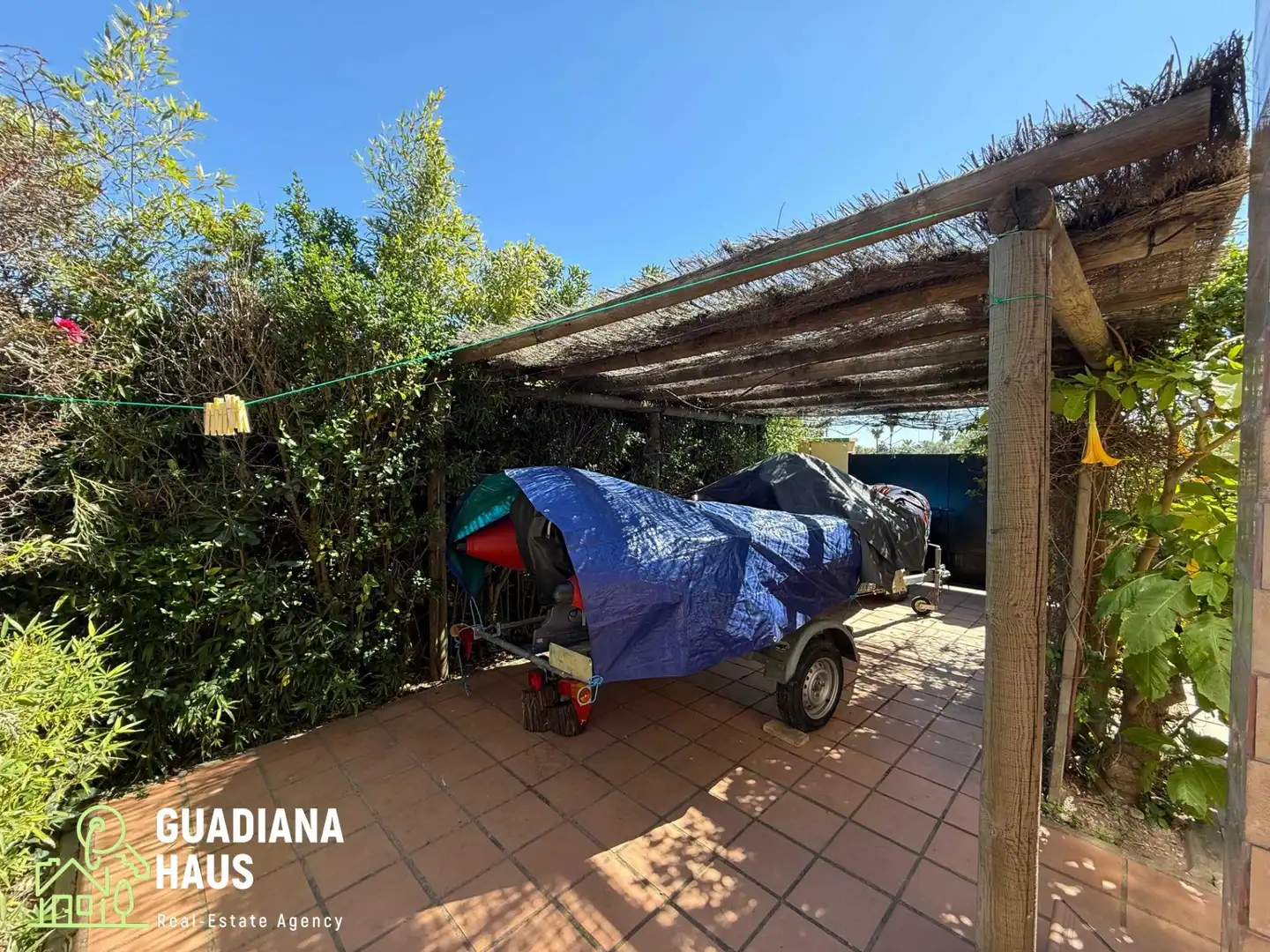 Parking of Houses for sale in Ayamonte  with Air Conditioner, Private garden and Terrace