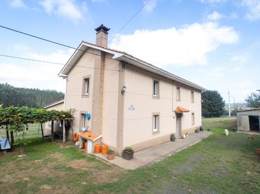 Villa con giardino in vendita a LoiraVella