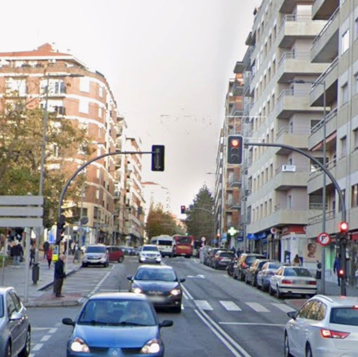 Wohnung zur Miete in Avenida de Villamayor, Carmelitas, San Bernardo - Carmelitas - Campus